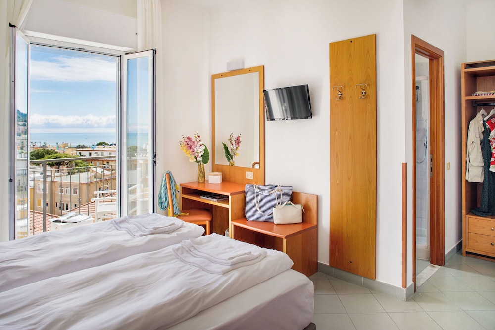 Superior Double Room - Photo 3
