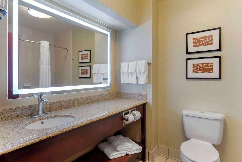 Suite, 2 Queen Beds, Non Smoking photo 2