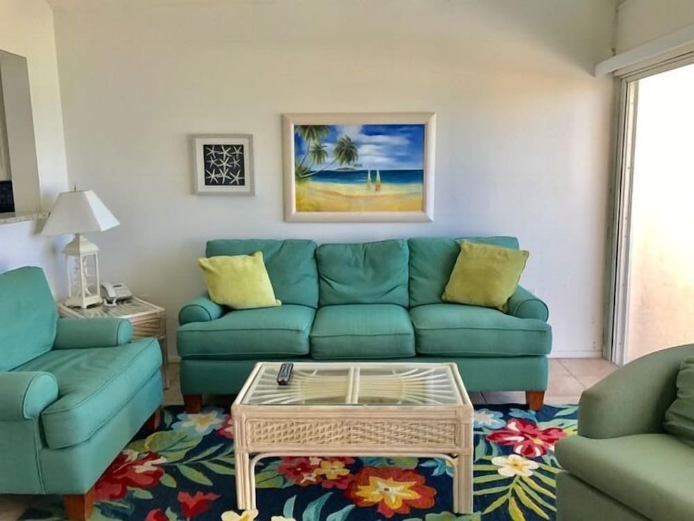 Unit 110 Gulf Front photo 2