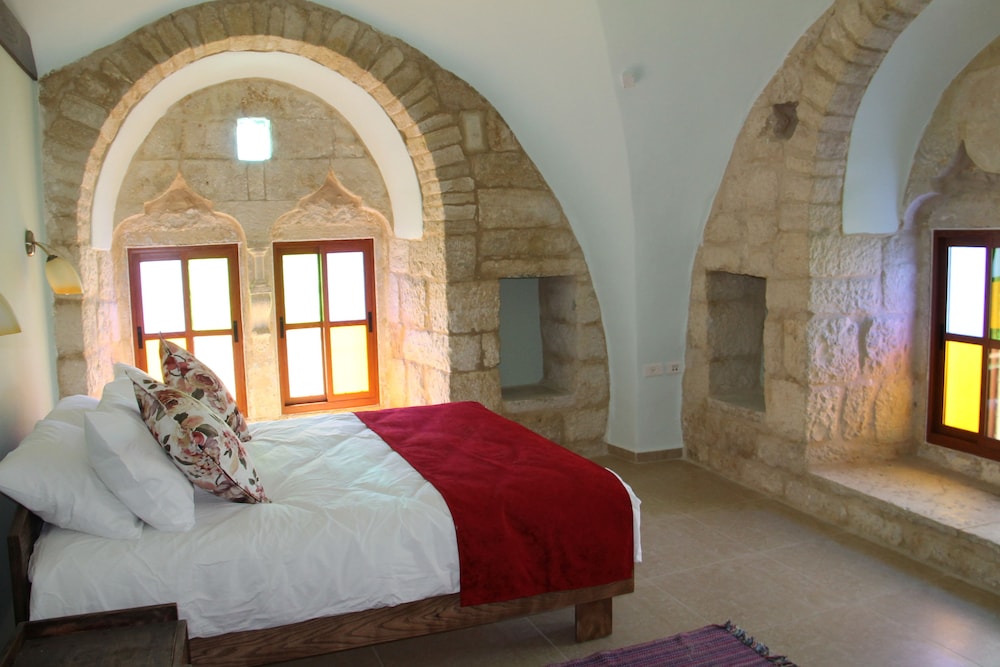 Luxury Double Room (Little Emily’s Room) photo 1