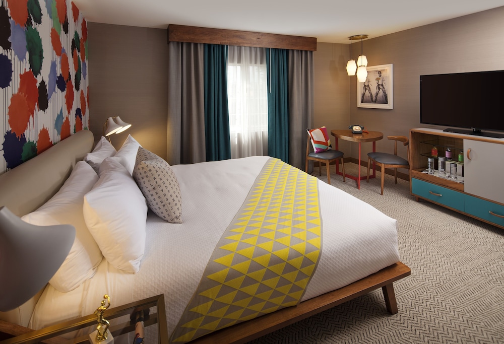 Deluxe Room, 1 King Bed