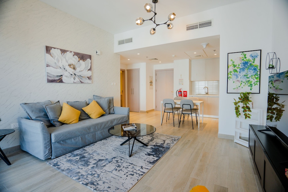 Design Apartment, 1 King Bed With Sofa Bed, Non Smoking, Lake View photo 1
