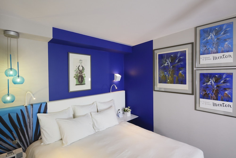 Junior Suite, 1 King Bed, Balcony, Sea View photo 2