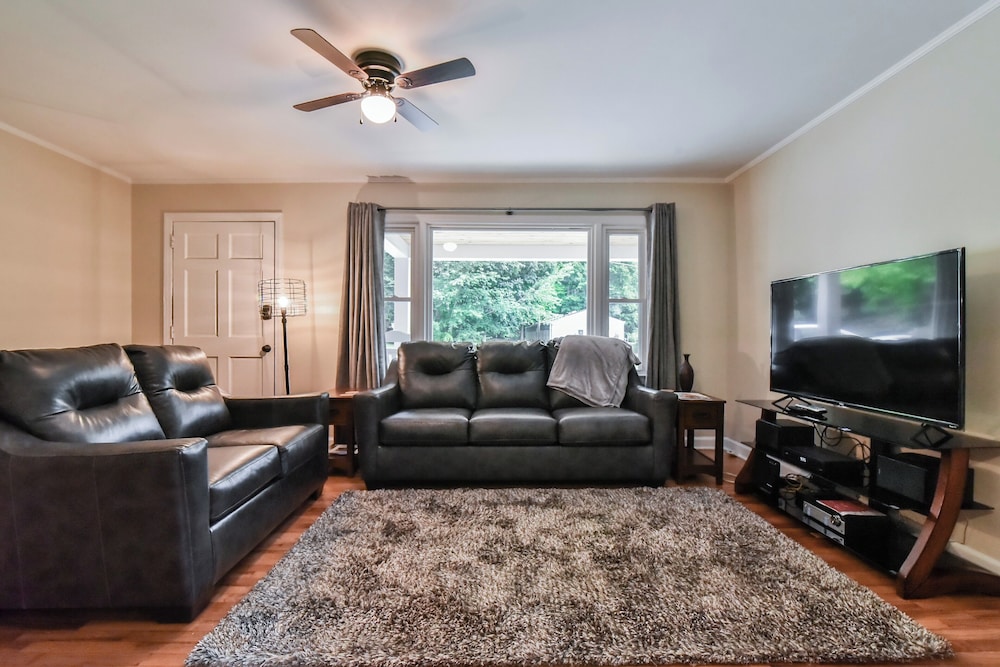 Signature House, 3 Bedrooms, Non Smoking, Kitchen photo 1