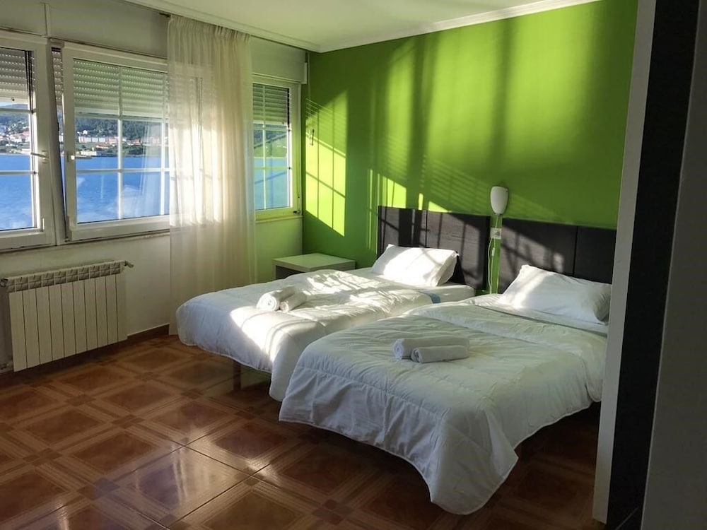 Basic Twin Room, Private Bathroom, Sea View photo 3