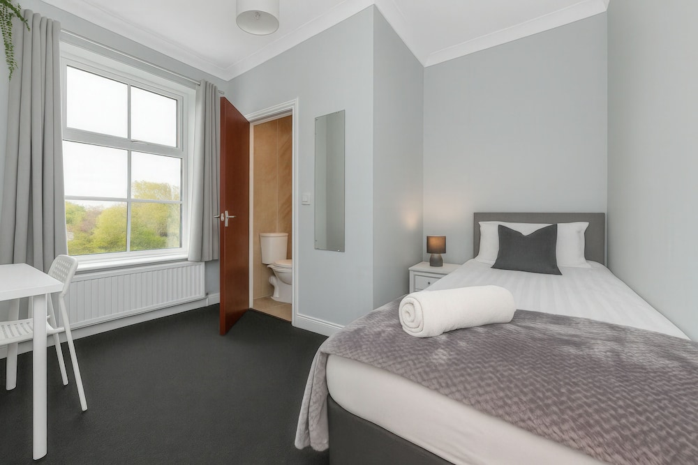 Standard Single Room, Ensuite