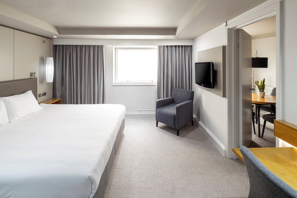 Suite, 1 Bedroom, Club Lounge Access (High Floor) - Photo 4