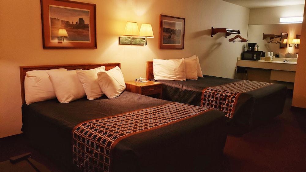 Standard Double Room, 2 Queen Beds photo 1
