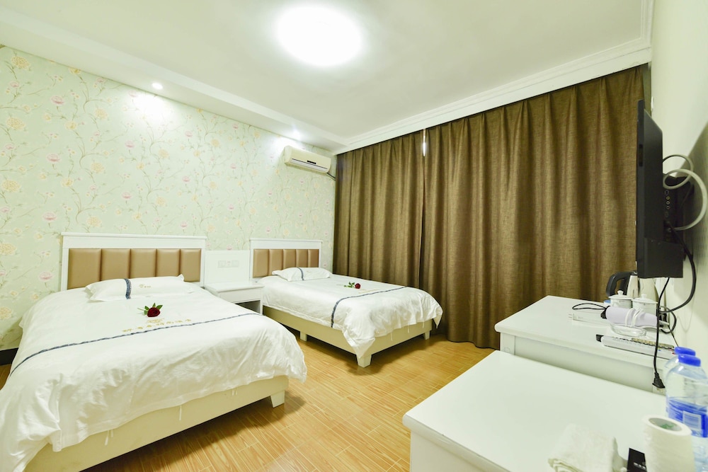 Standard Twin Room photo 2
