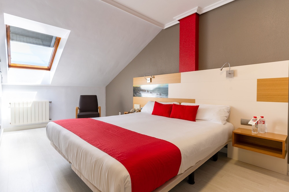 Double Room - Photo 13
