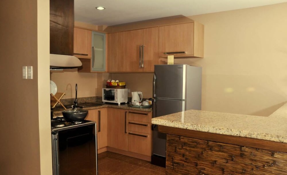Suite, 2 Bedrooms photo 2