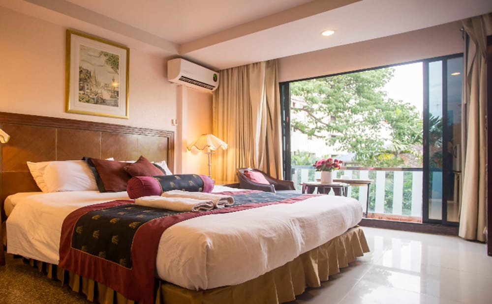 Superior room with Free Snack Bar 24Hrs photo 3