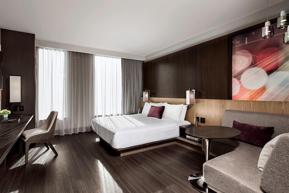 Room, 1 King Bed, Courtyard View