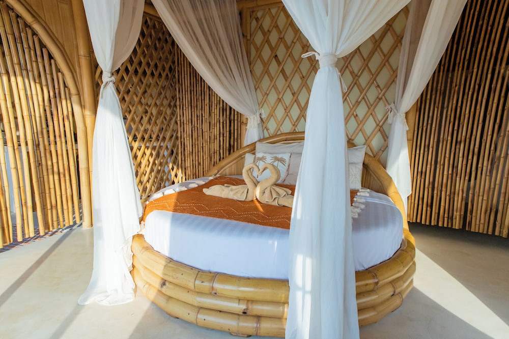 Shell Villa with Rooftop Pool View - Photo 45