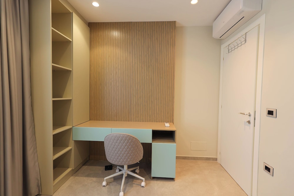 Deluxe Villa, 4 Bedrooms, Resort View, Beachfront