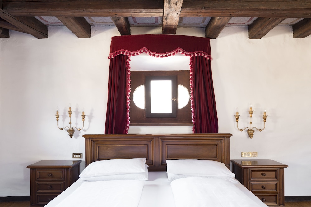 Suite (Tower)