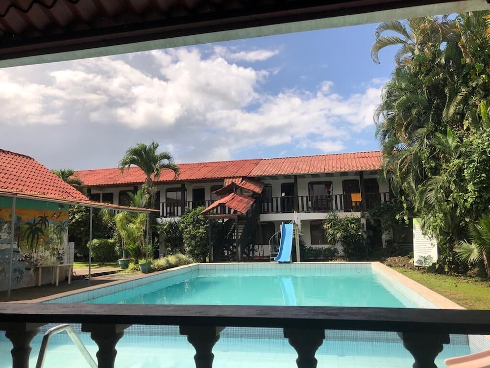 Double Room, Multiple Beds, Pool View photo 3
