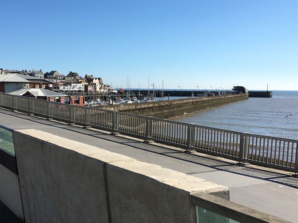Luxury Double Room, Ensuite, Sea View (Room 5) photo 3