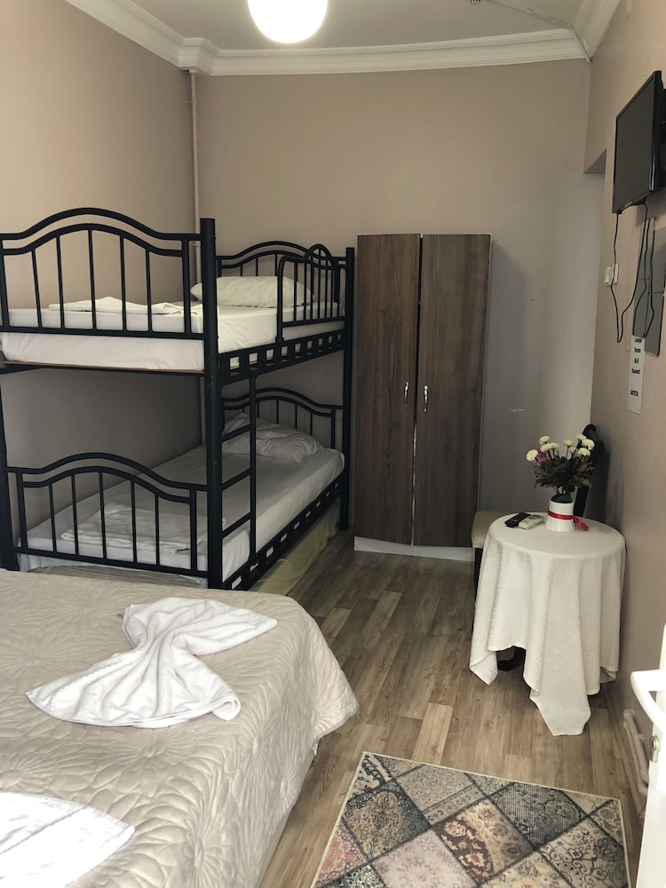 Standard Double Room photo 2