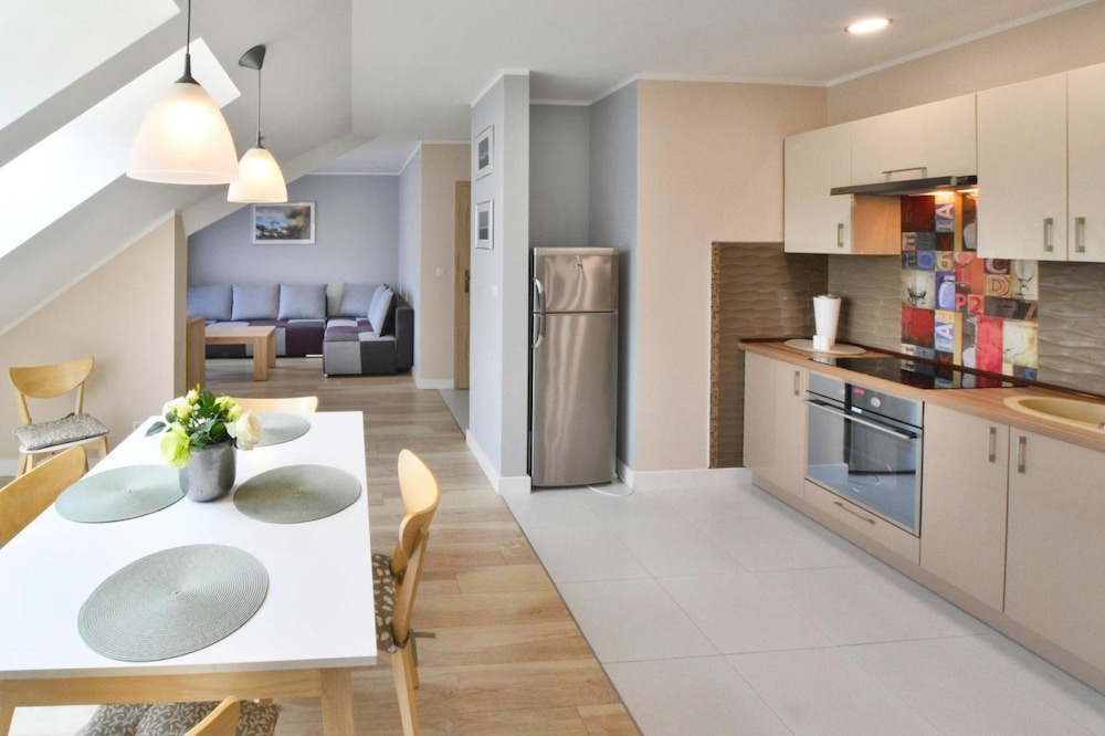 Classic Apartment, 2 Bedrooms photo 2