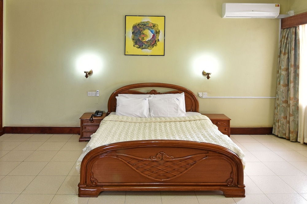 Family Suite, 2 Bedrooms, City View photo 2