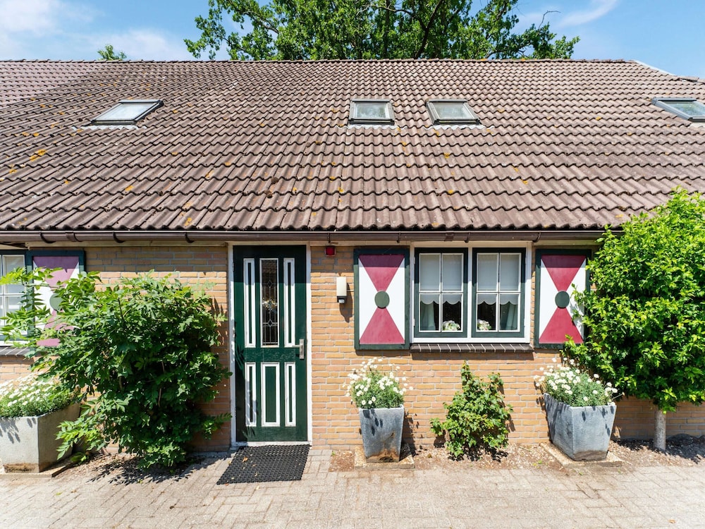 Classic House, 3 Bedrooms photo 2