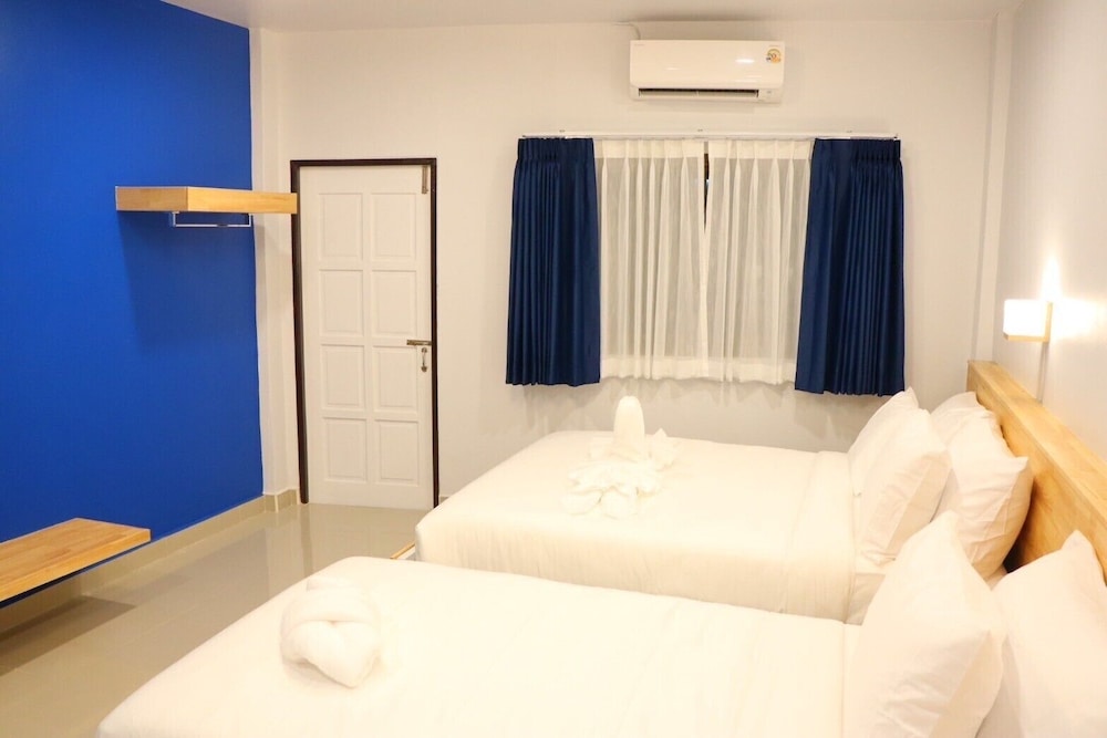 Standard Twin Room photo 2