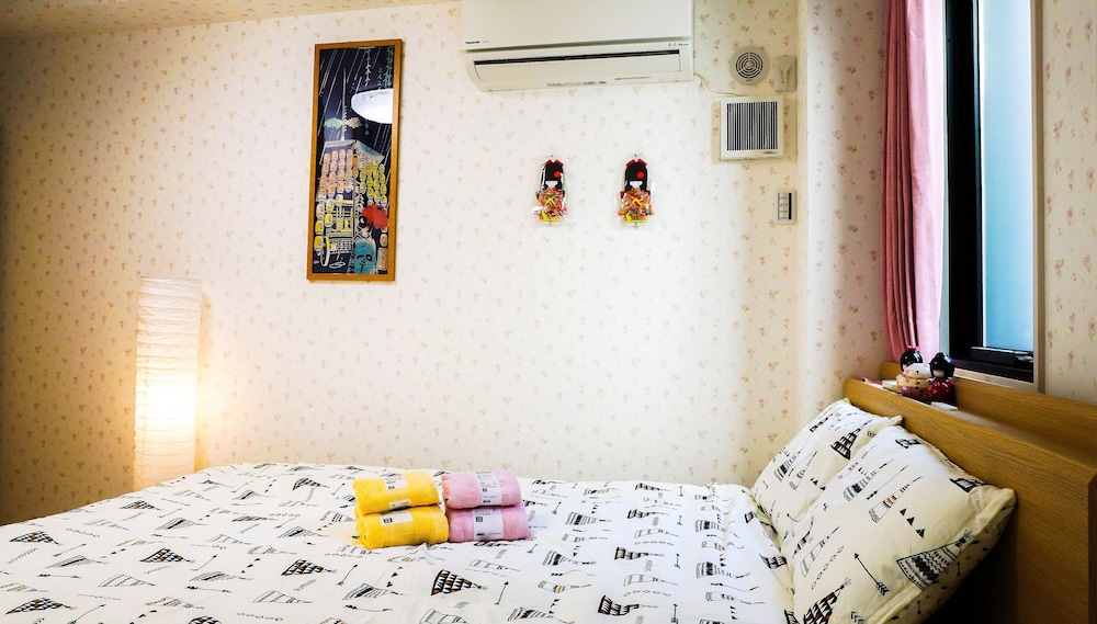 Double Room B, Women only photo 2