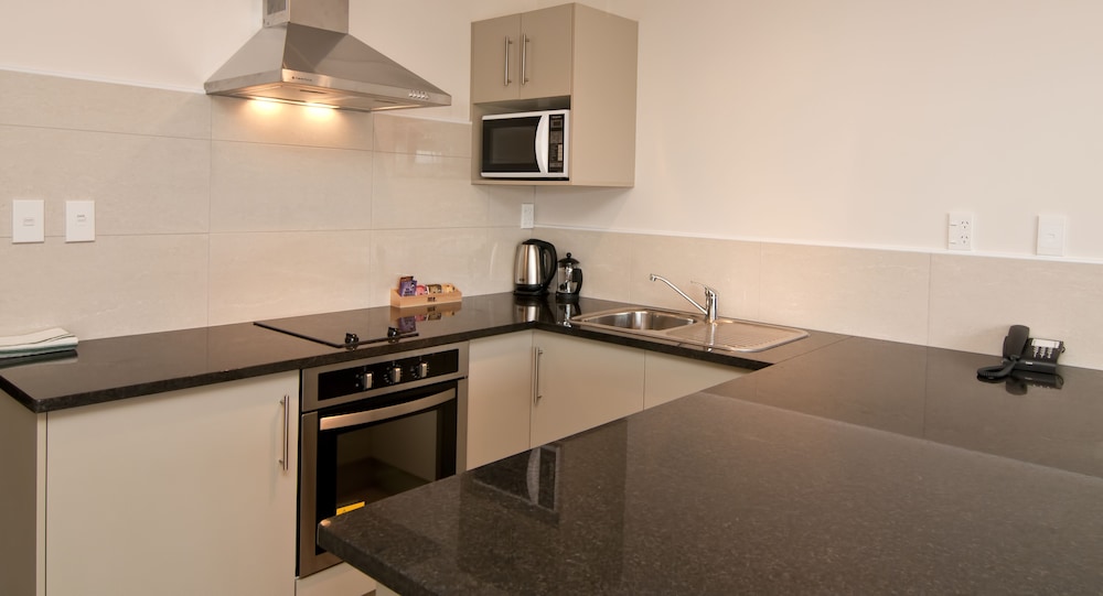 Lower Seaview Suite photo 2