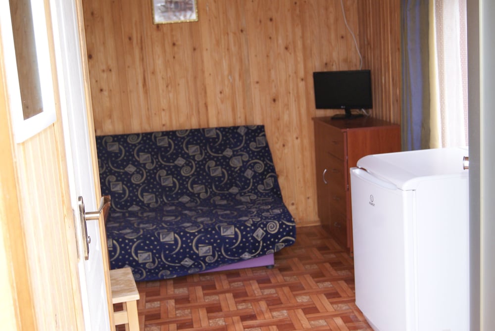Economy Cabin