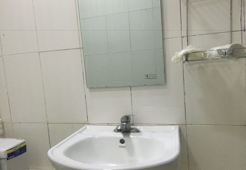 Double Room With Private Bathroom photo 2
