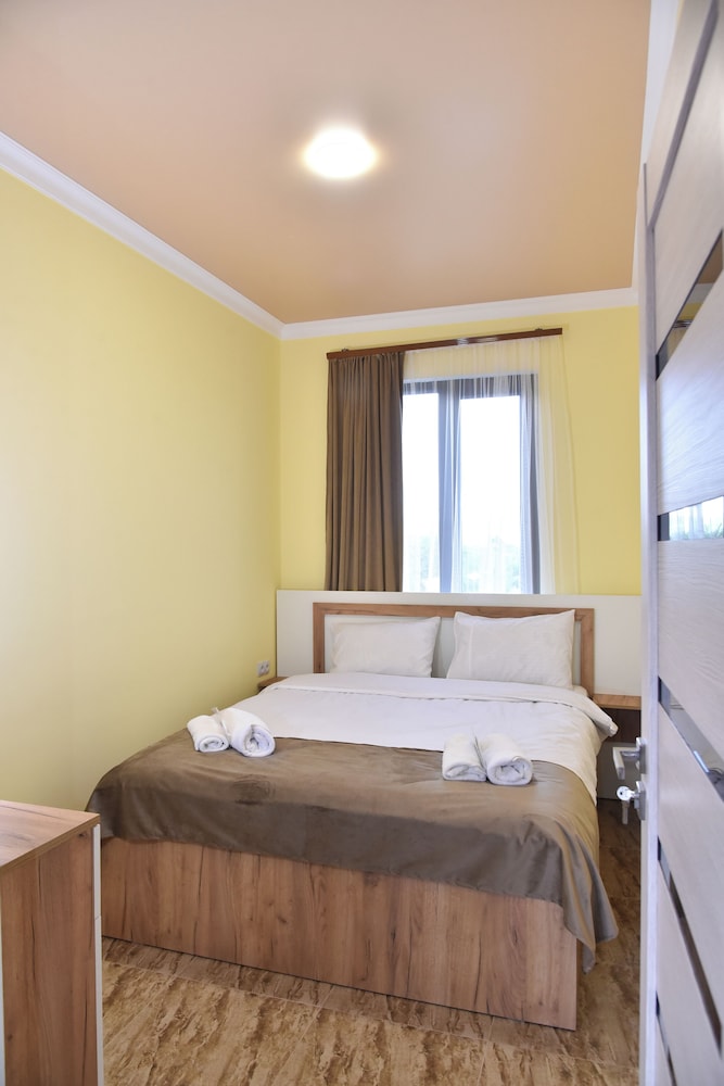 Quadruple Room photo 2