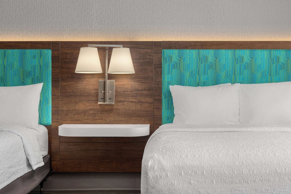 Room, 2 Queen Beds, Accessible, Non Smoking (Hearing Accessible) - Photo 6