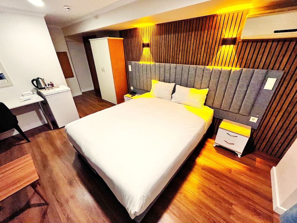 Deluxe Double Room, 1 Queen Bed, Sea View photo 1