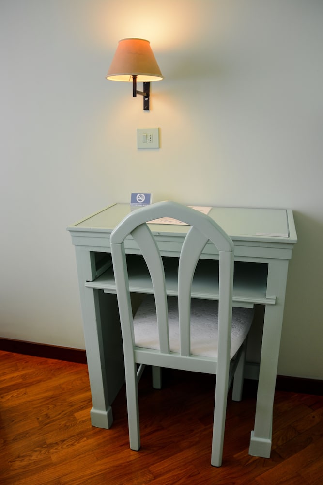 Standard Single Room photo 2
