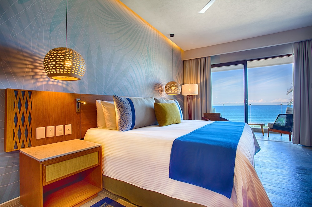 Armony Suite, 1 Bedroom, 1 King Bed, Ocean View - Photo 6