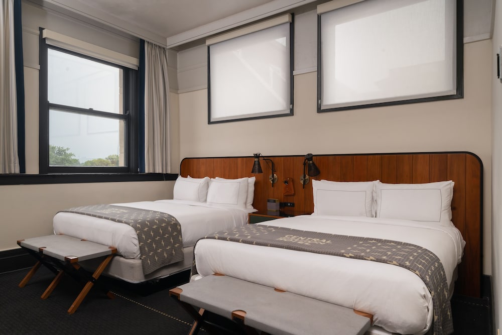 Cabin, 2 Queen Beds (Main Cabin) - Photo 1