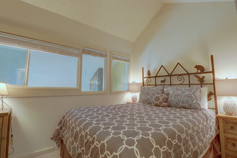 Condo, 1 Bedroom