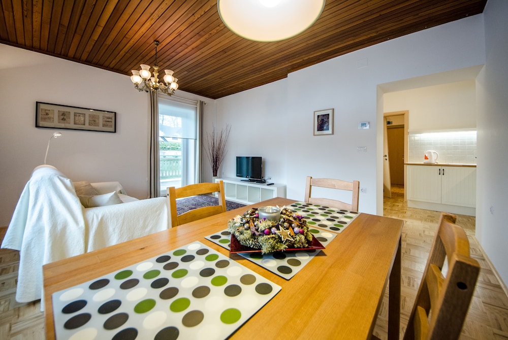 Traditional Apartment photo 1