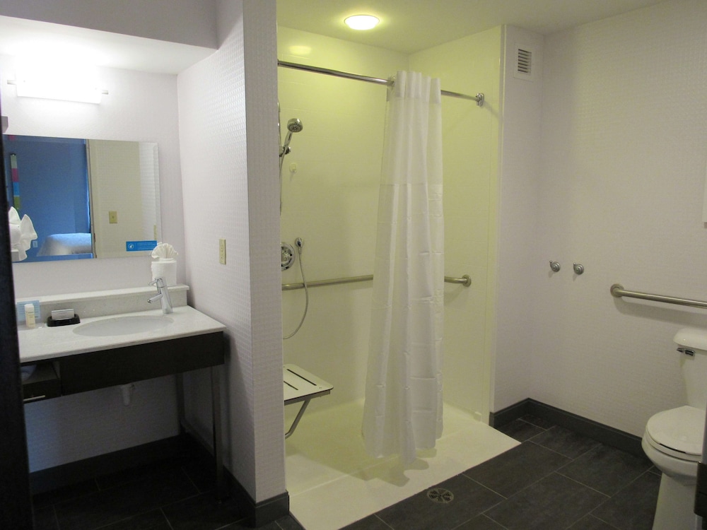 Hampton Inn & Suites Newtown, 사진 15