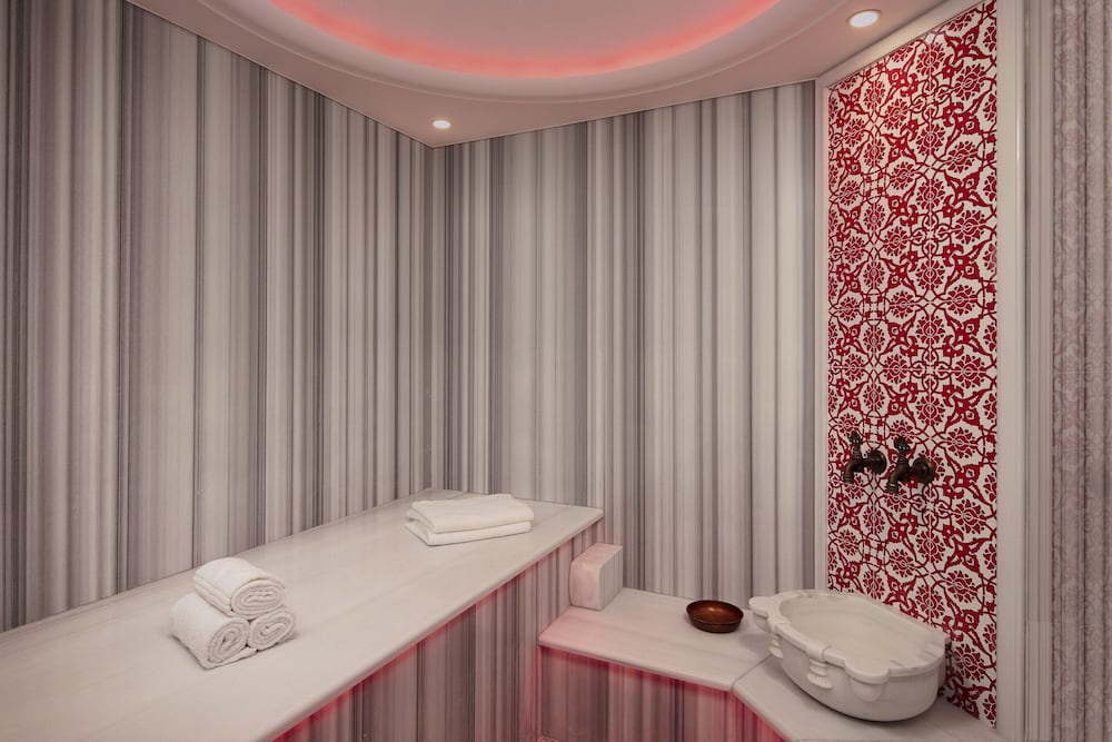 Presidential Suite, 1 King Bed with Sofa bed, Sea View thumbnail 6