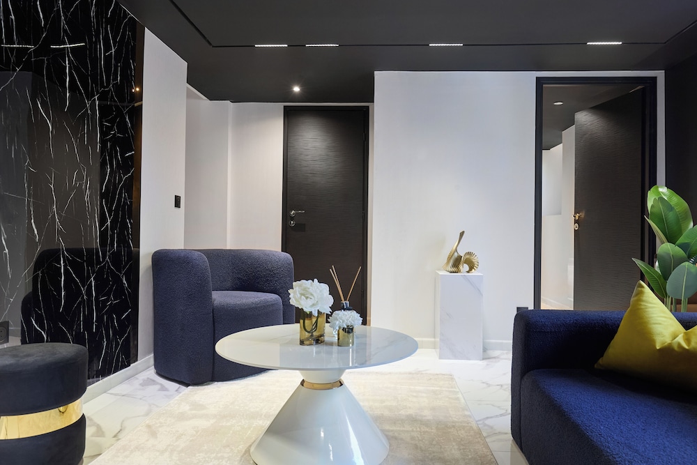 Luxury Apartment