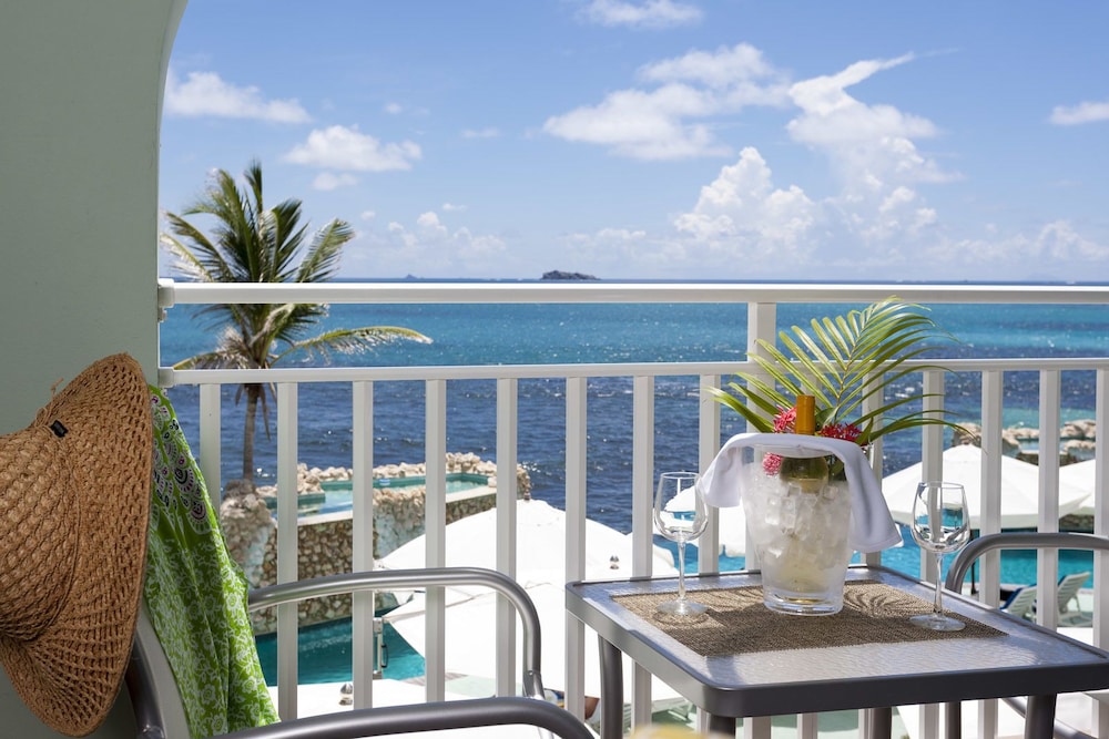 Ocean Front Courtyard Room - Photo 6