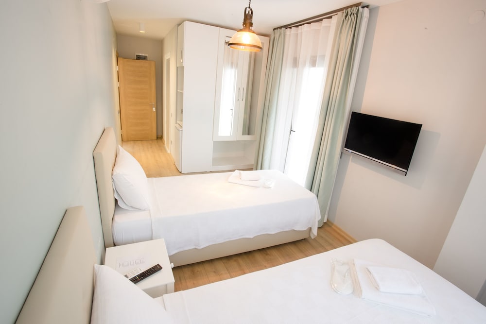 Standard Double Room, 1 Queen Bed, City View