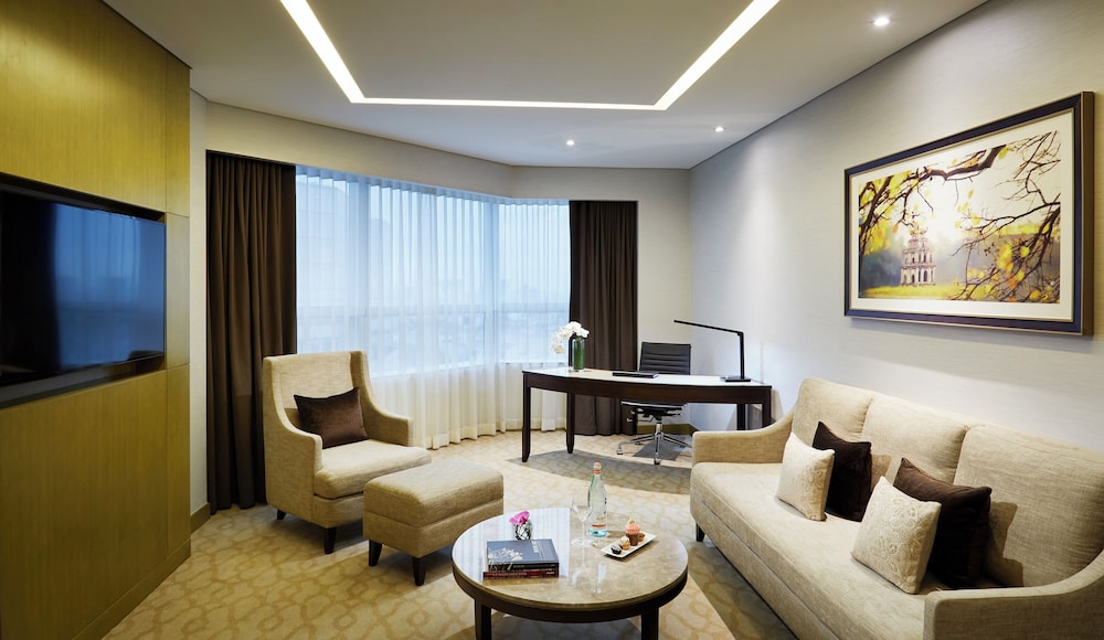 Suite (The Level 3AD) - Photo 2