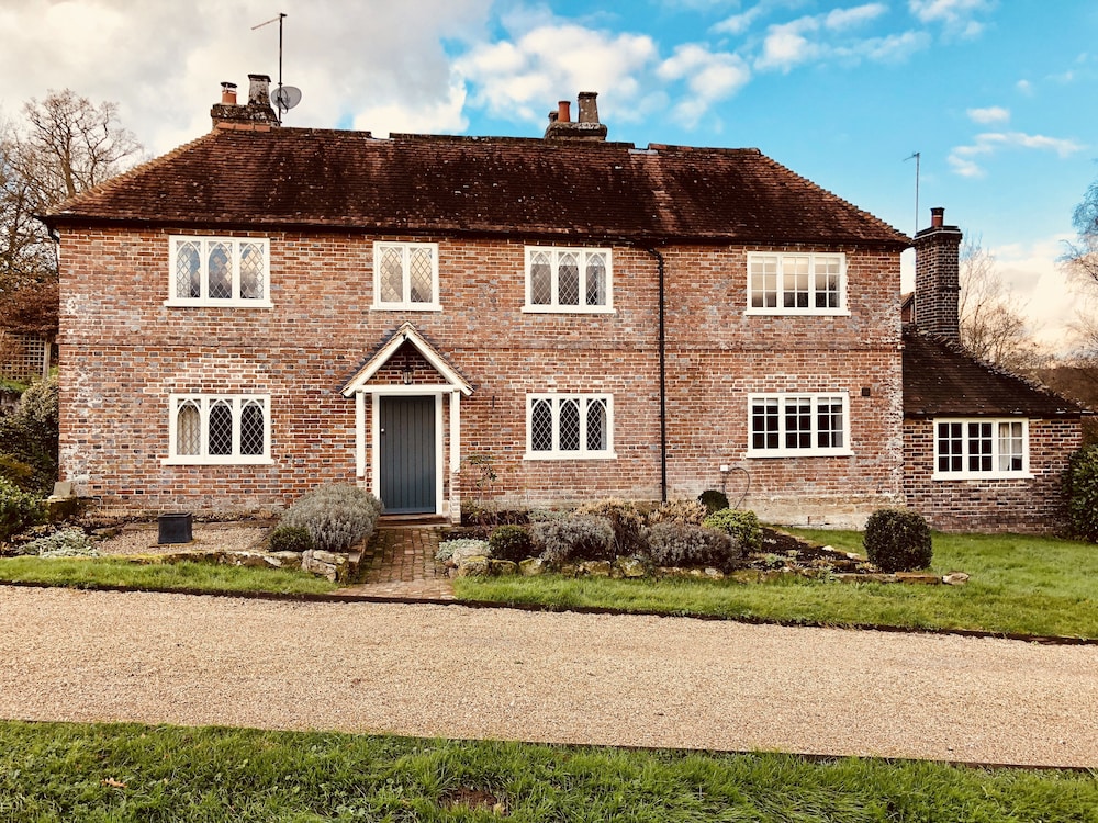 Family Cottage, 6 Bedrooms photo 1