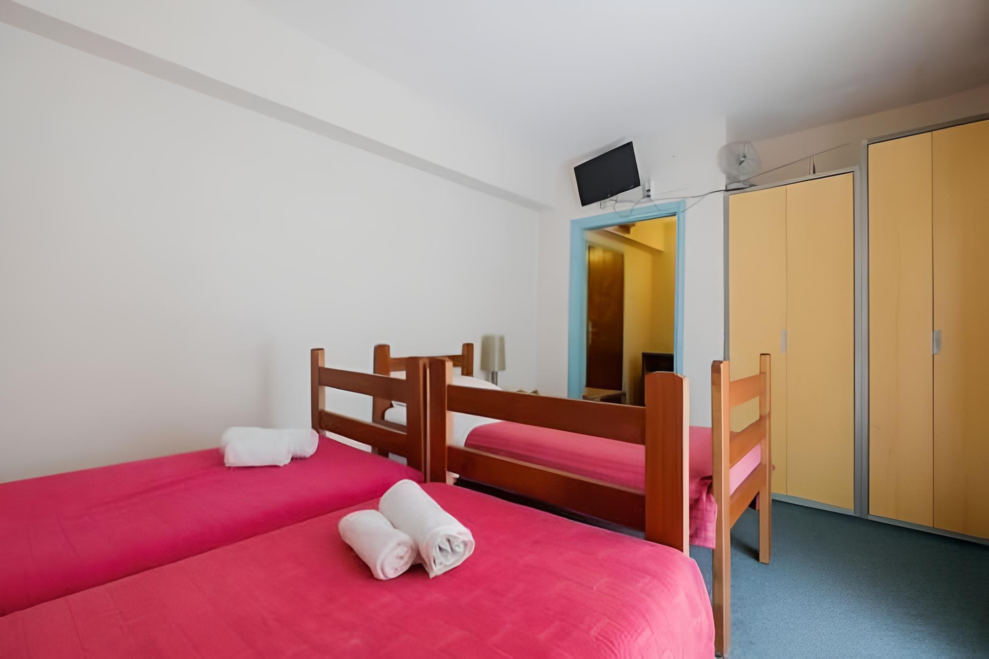 Basic Triple Room