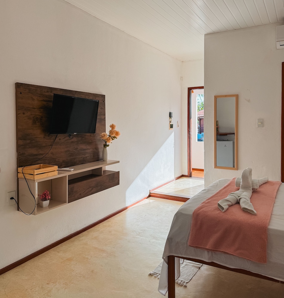 Family Room, Multiple Beds photo 3