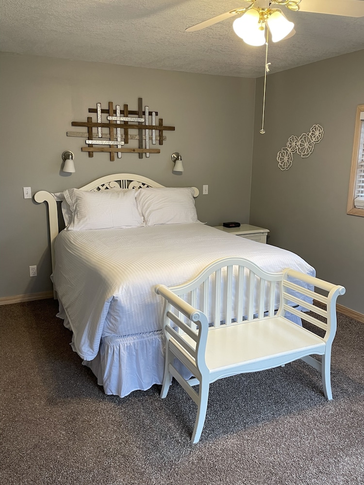 Standard Townhome, 2 Bedrooms, Non Smoking (401AB, lakefront, 2 Bathrooms)