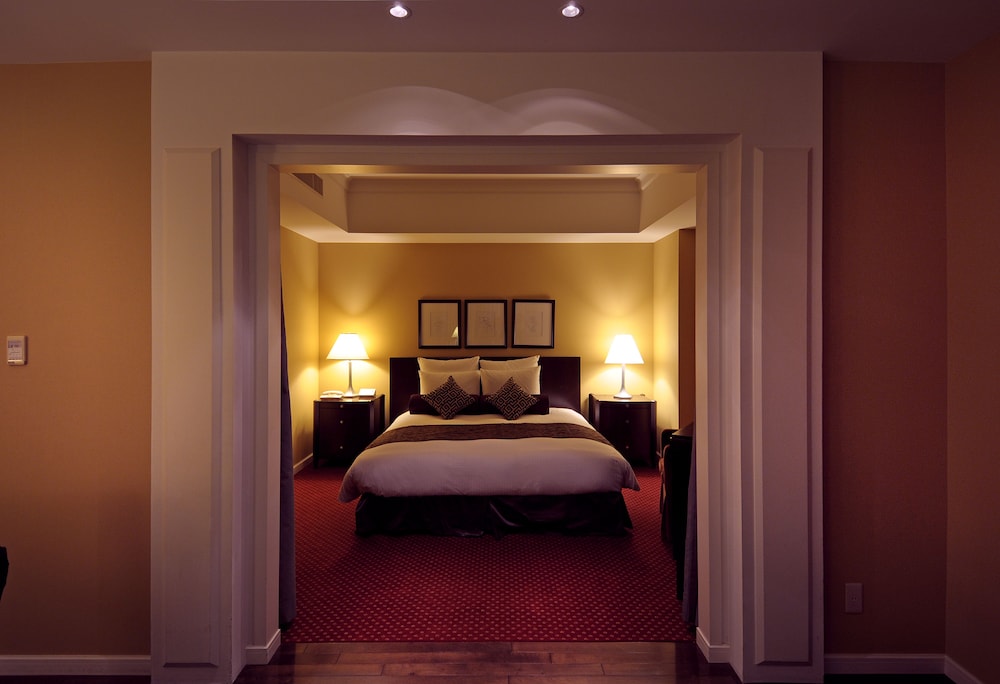 Suite, 1 Queen Bed (Nagoya City View, High Floor) photo 2